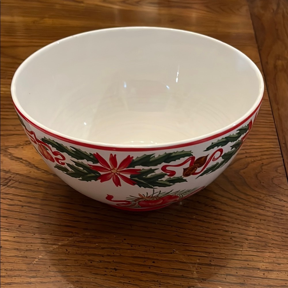 Tiffany & Co. Holly‎ Holiday Bowl with Red and Green Design